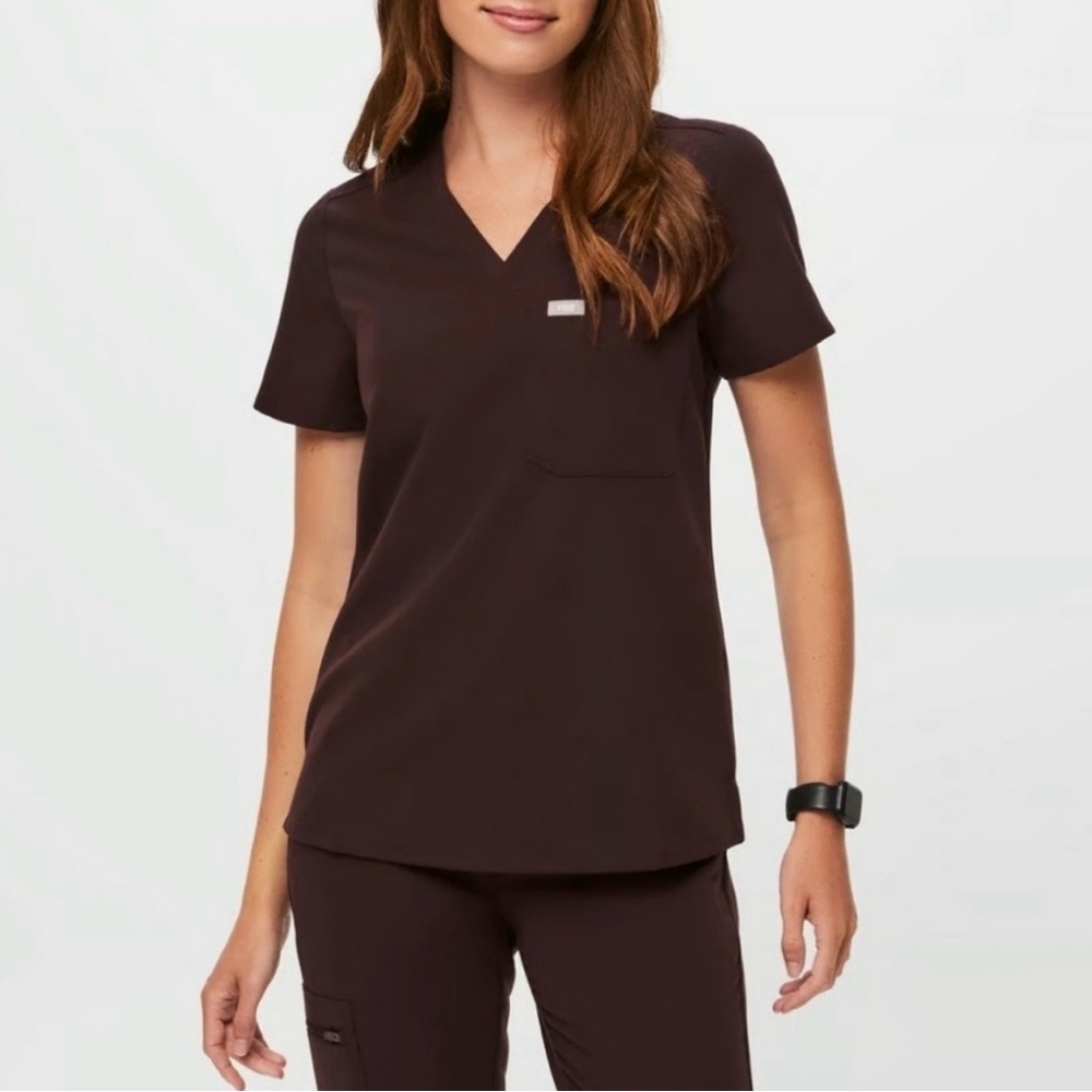 NEW FIGS Espresso Brown Catarina Scrub Top